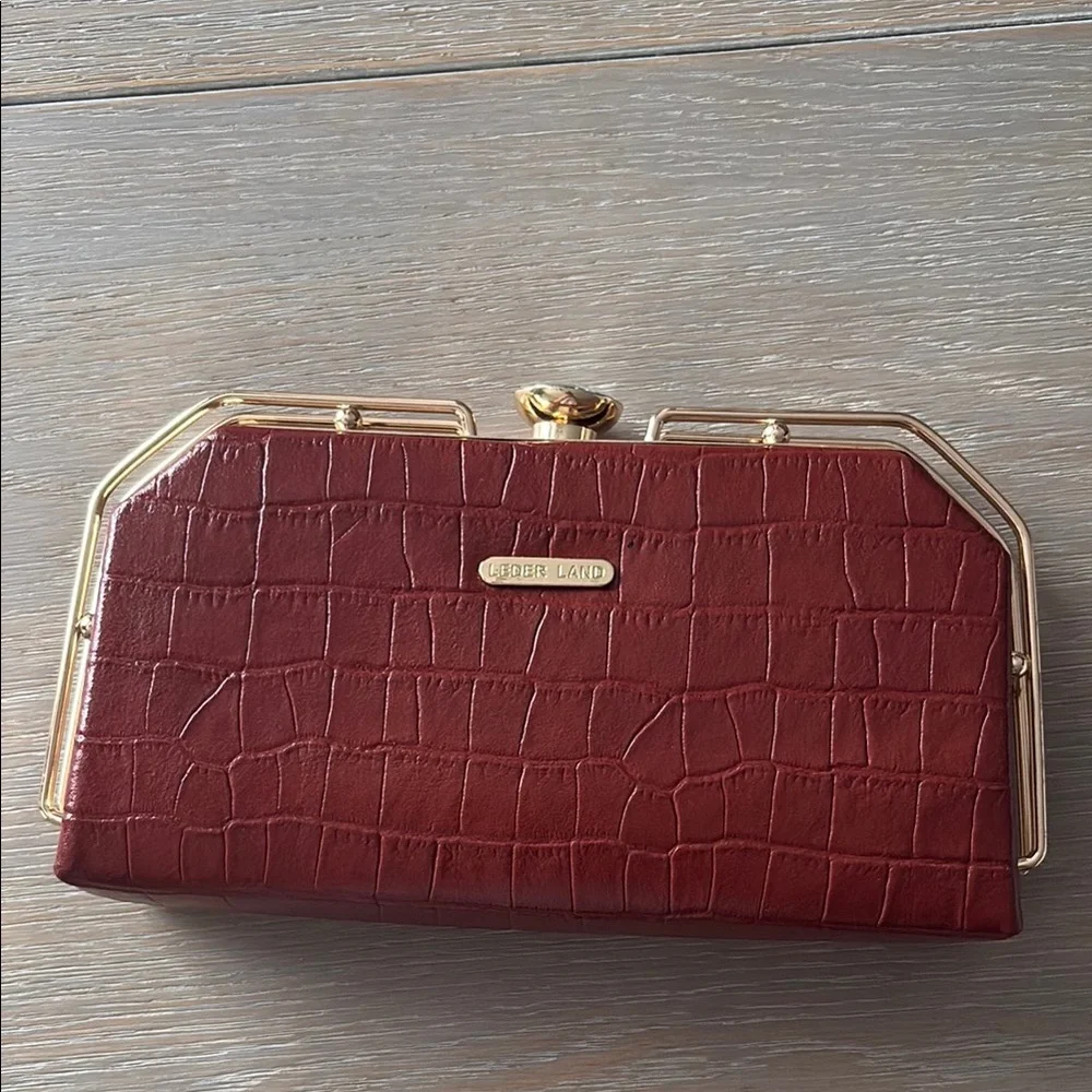 Leader Land  Leather Clutch